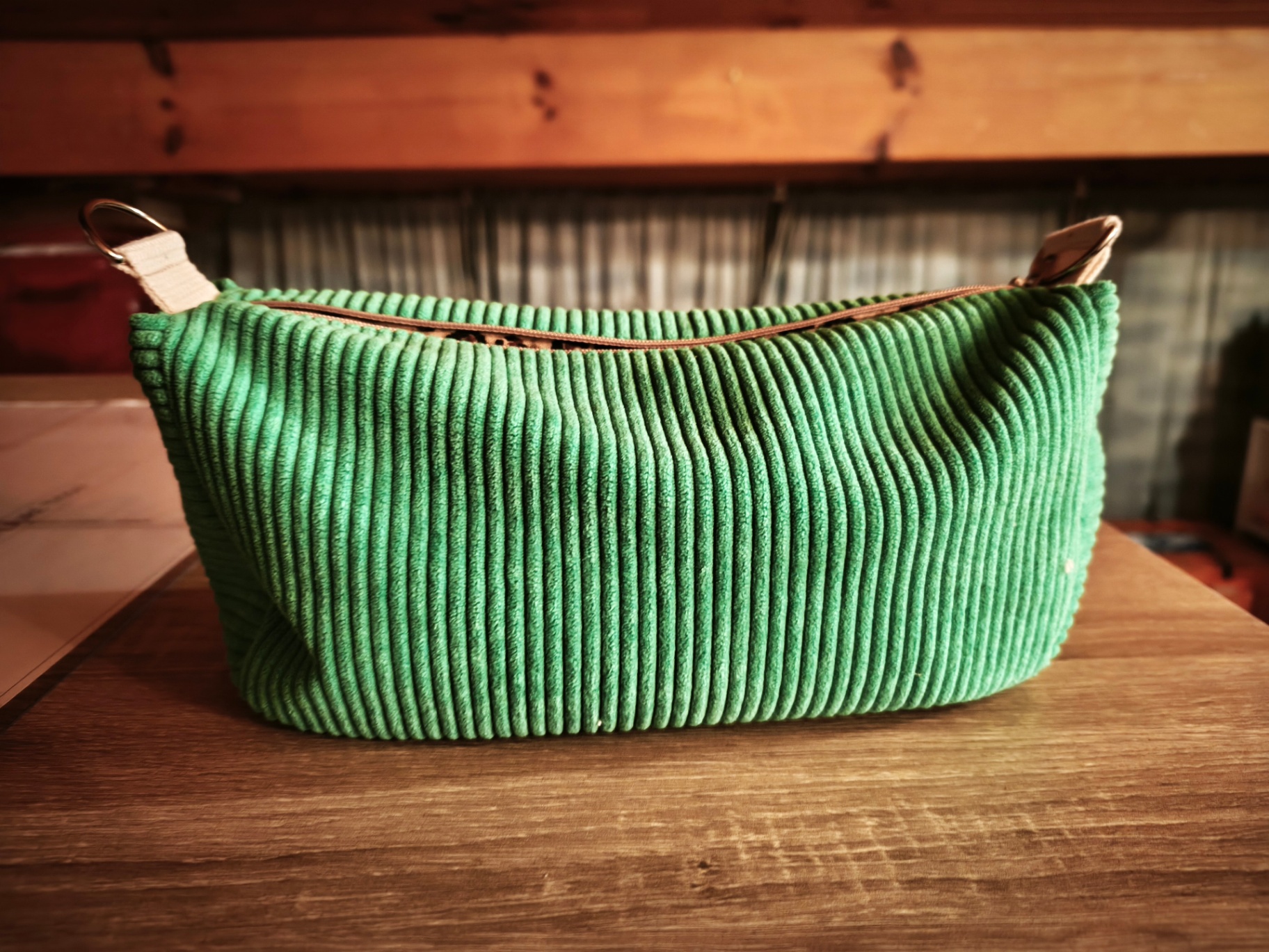 Sac vert d'eau doublure léopard